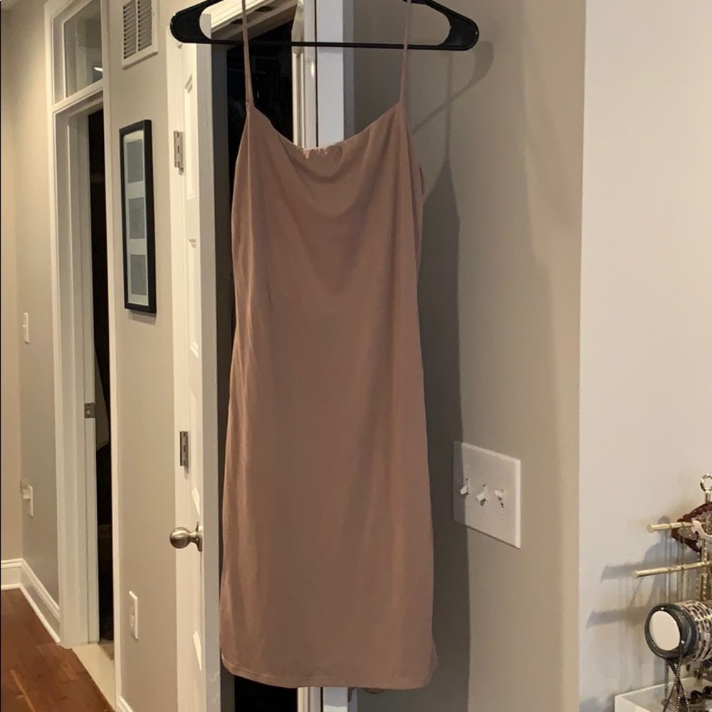 Nude spaghetti strap body con dress